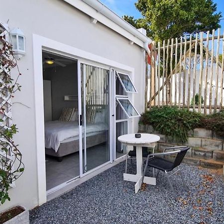 Second Best Accommodation East London Bagian luar foto