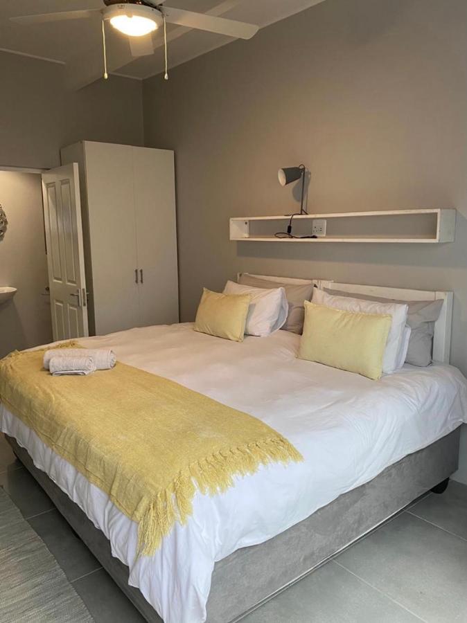 Second Best Accommodation East London Bagian luar foto